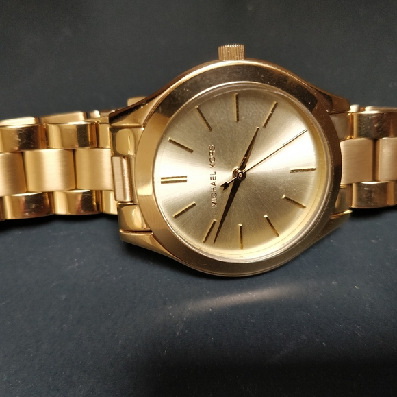 Gold Michael Kors Watch - Picture 7 of 7